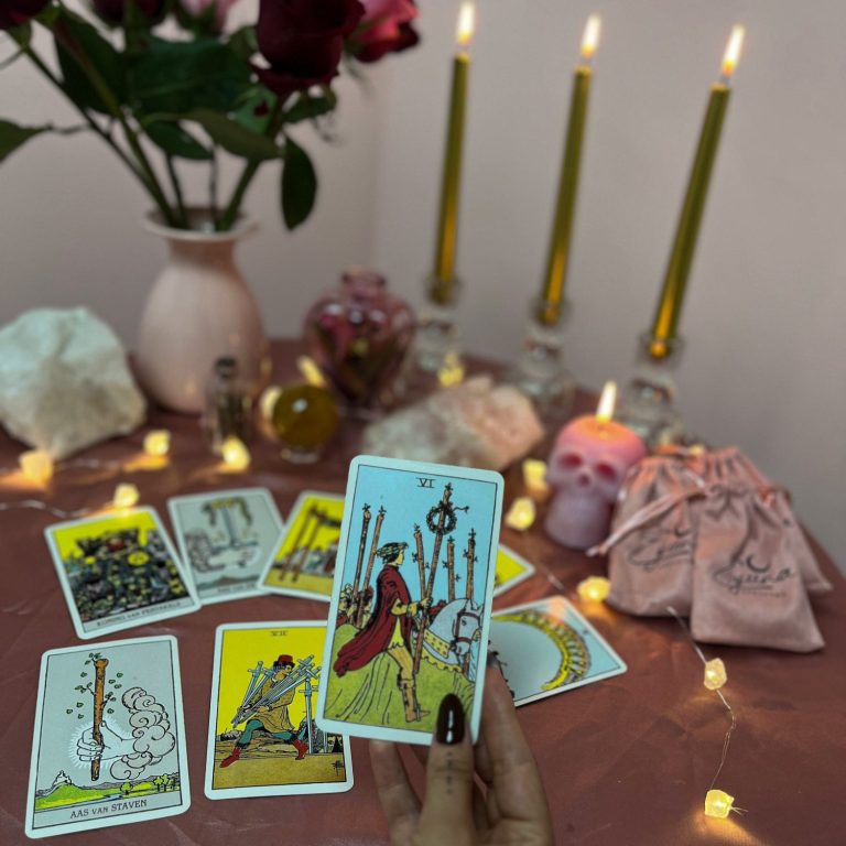 Tarot kaart ´staven zes´ getrokken tijdens een reading in Arnhem